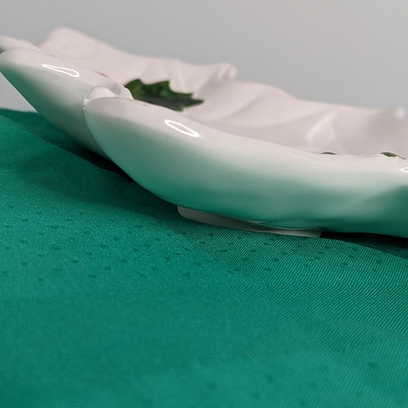 Lefton ceramic Christmas Tree candy nut dish Vintage 70s 6072 white green red - Picture 3 of 6